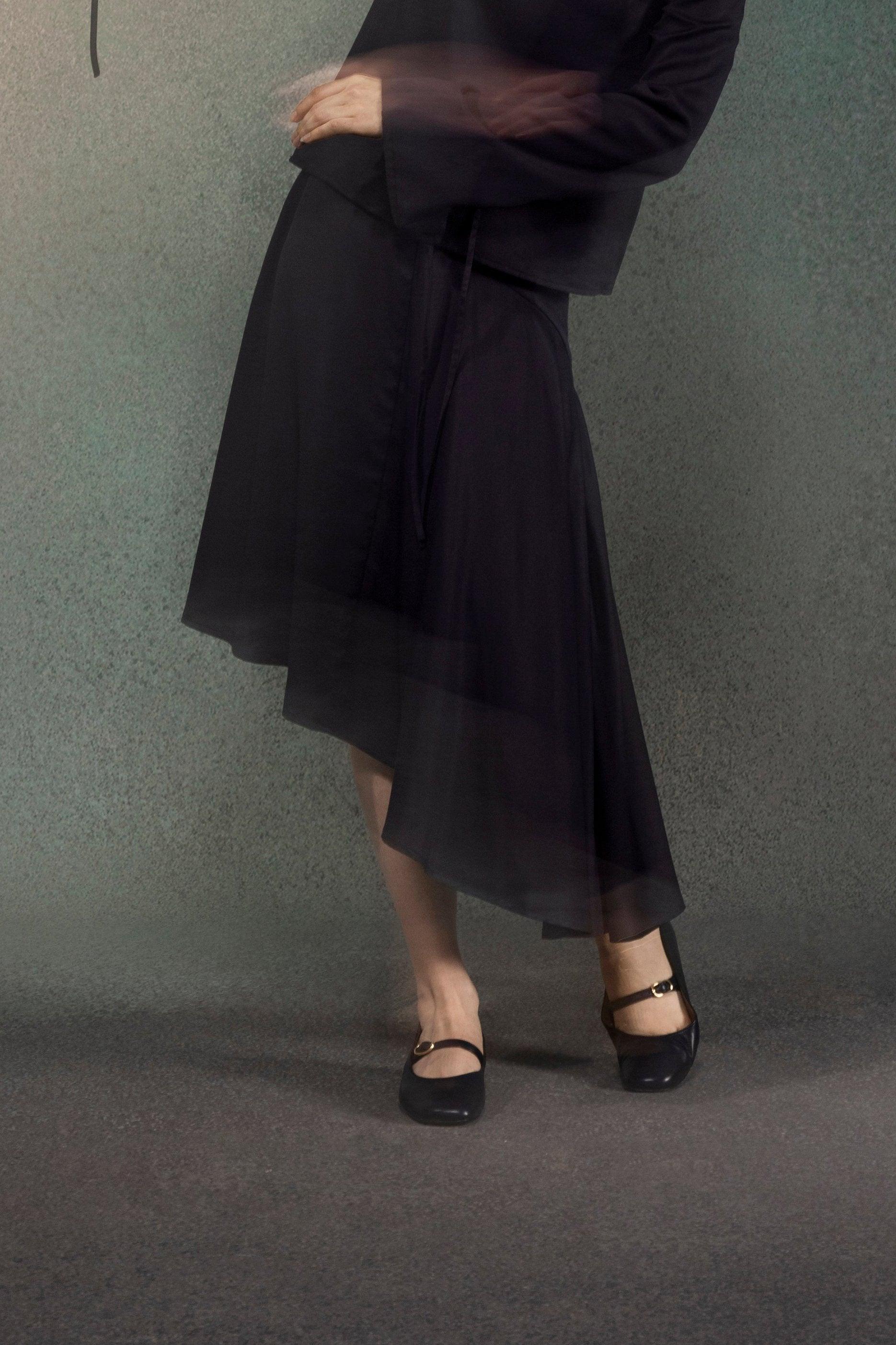 Asymmetric Hem Flare Skirt