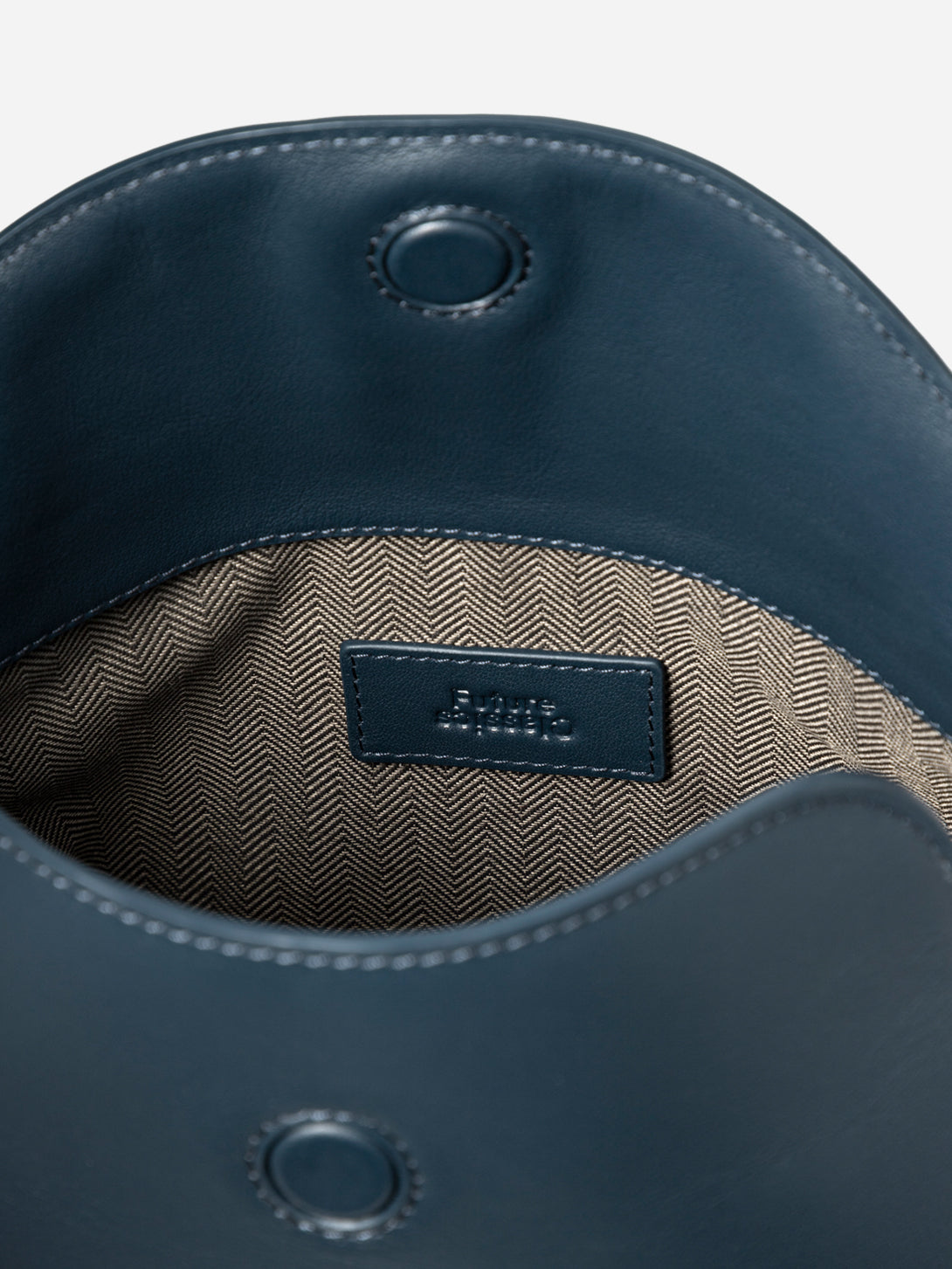 Small Cradle Shoulder