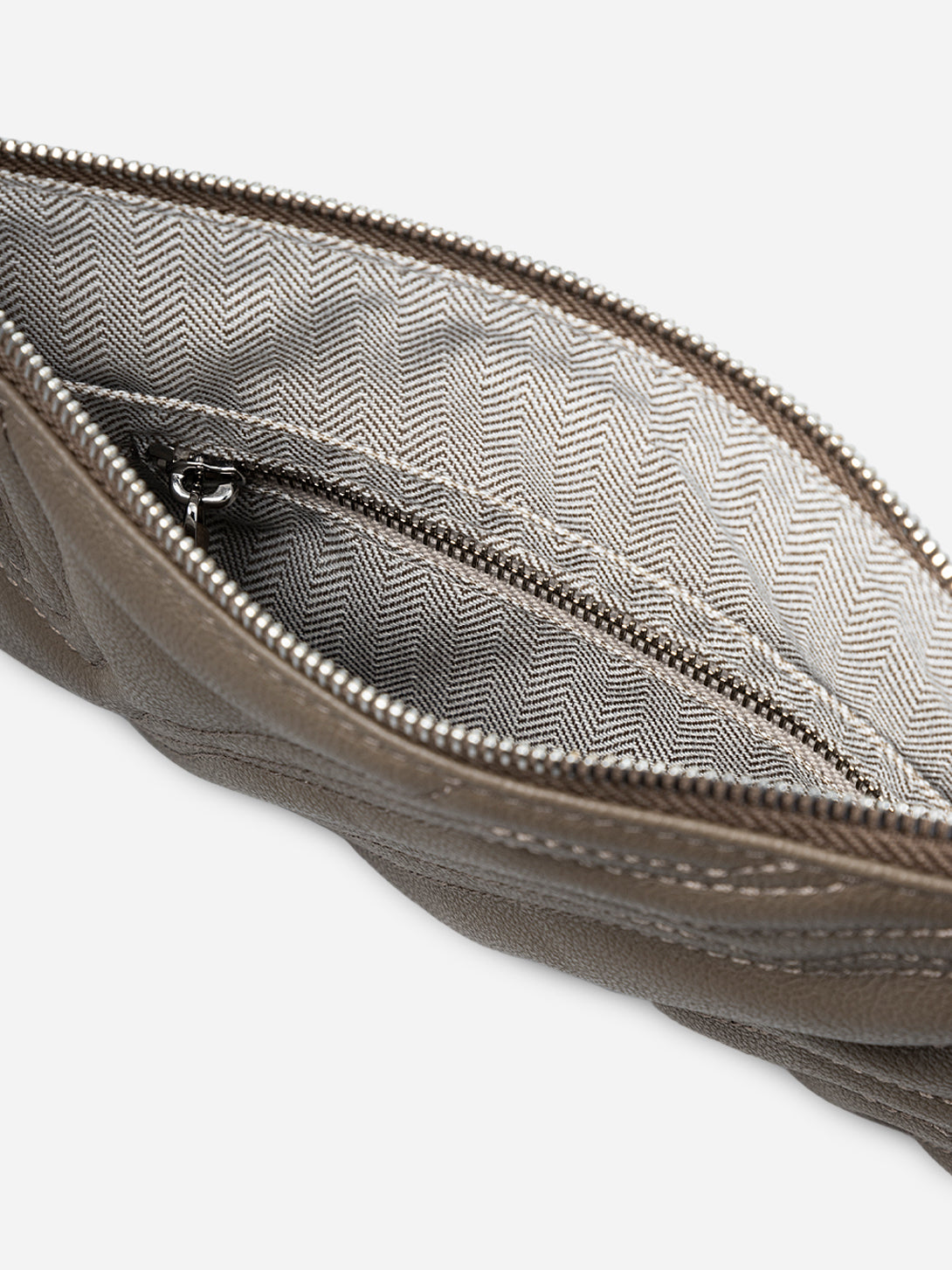 WRISTLET ZIP POUCH