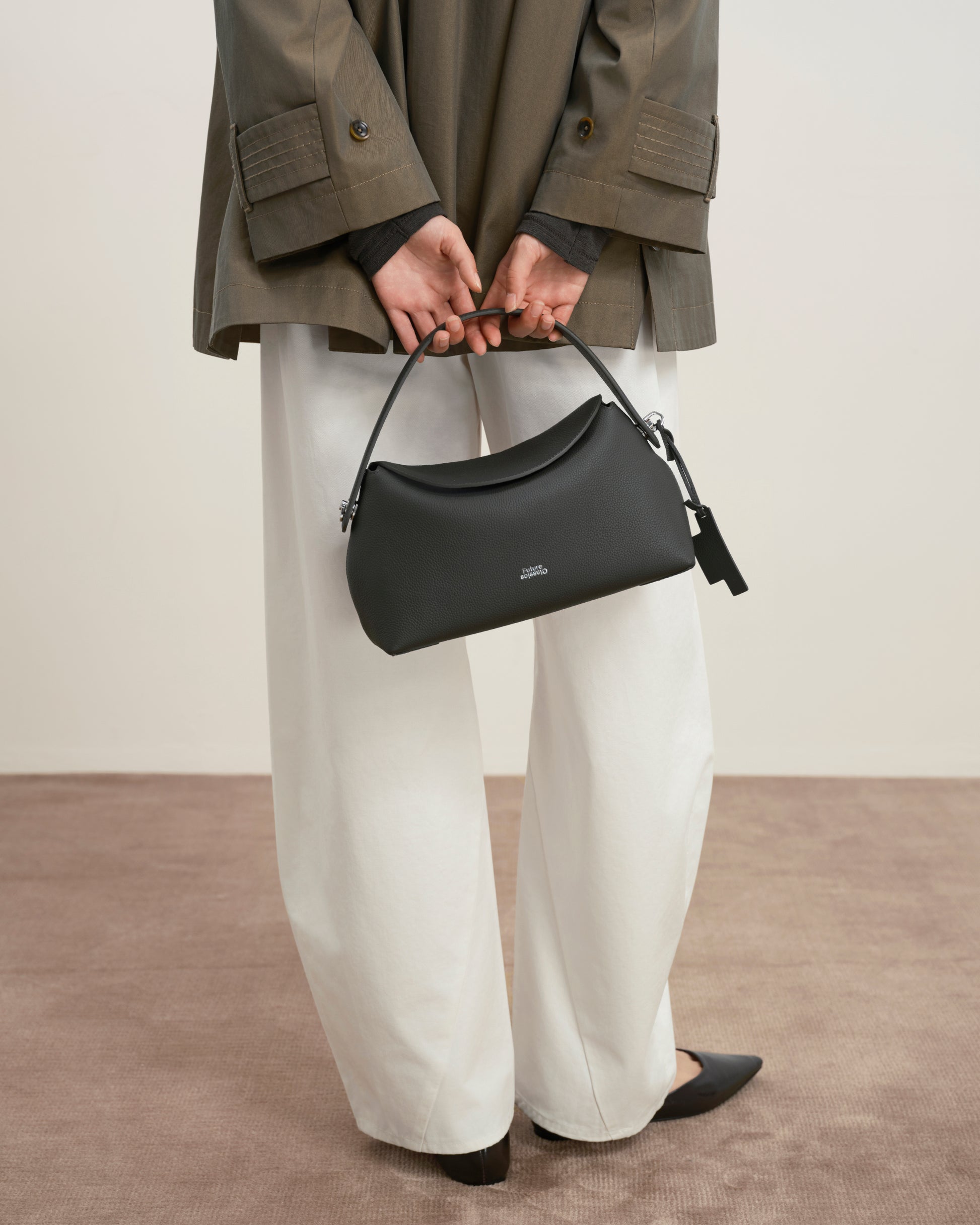Medium Cradle Pebble Shoulder