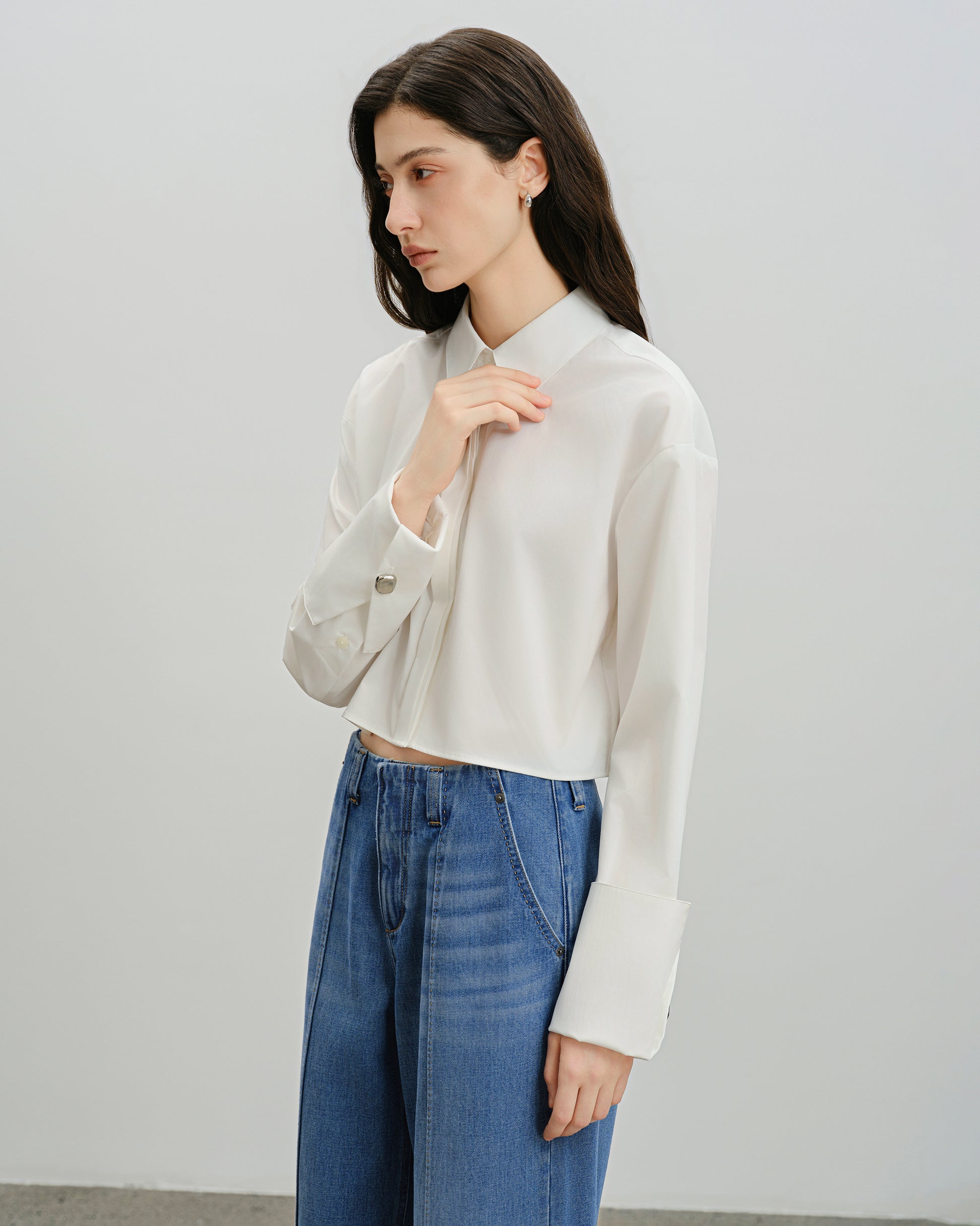 Folded Cuff Cropped Shirt