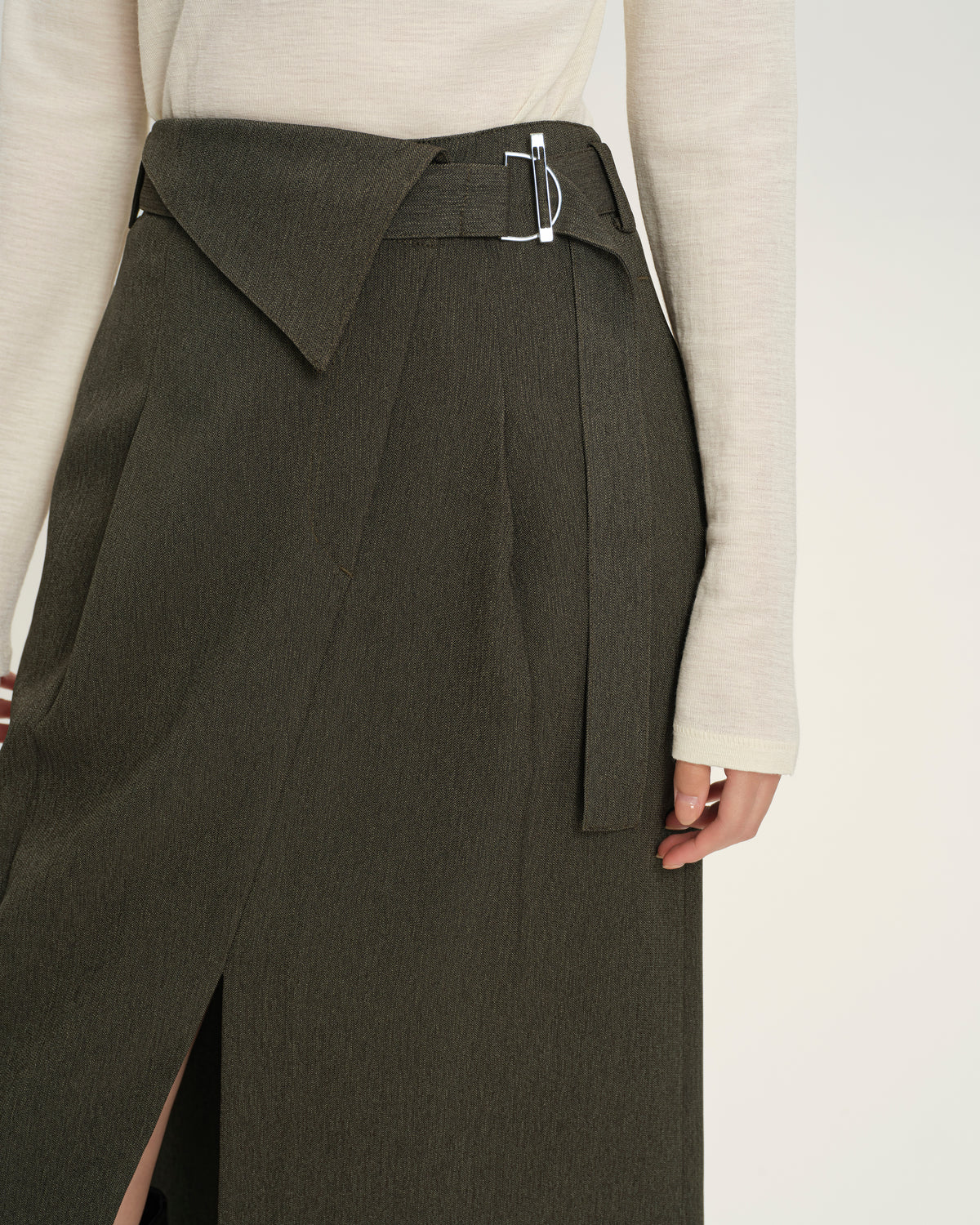 Diagonal Slit Skirt