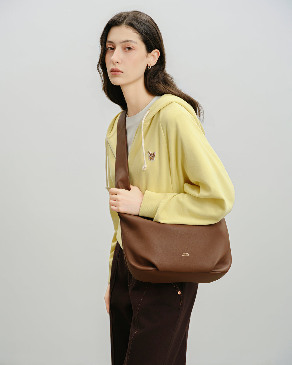 Medium Spread Goat Crossbody