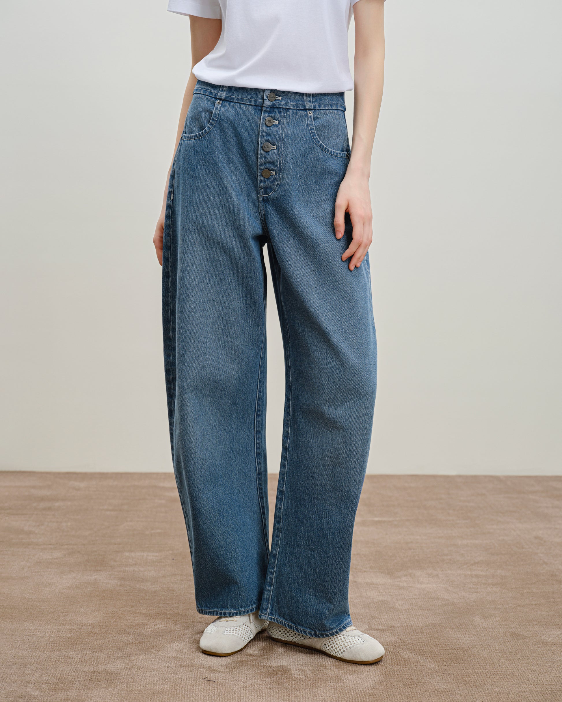 Round Jeans