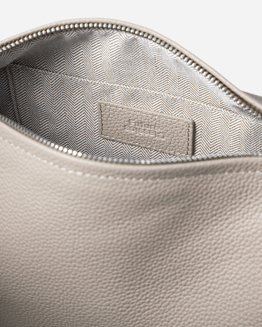Small Loaf Pebble Crossbody