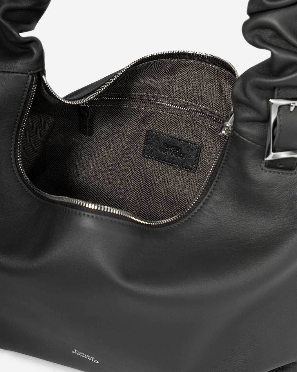 Medium Spread Goat Crossbody