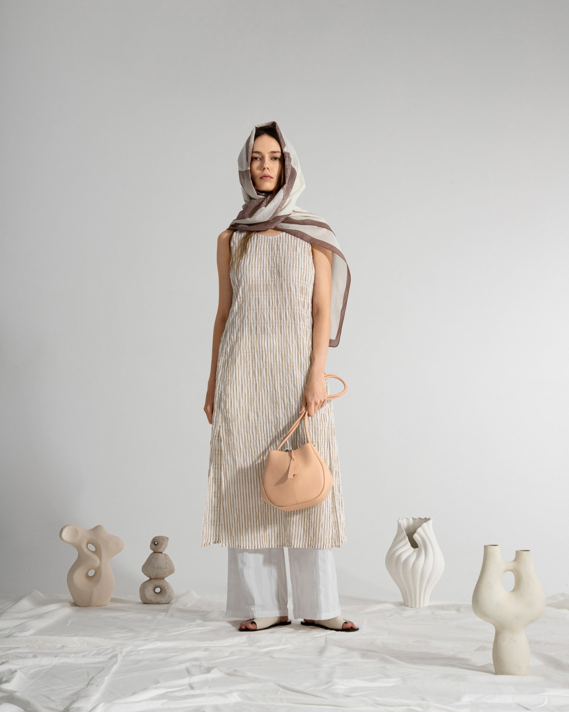 Small Pot Pebble Bucket