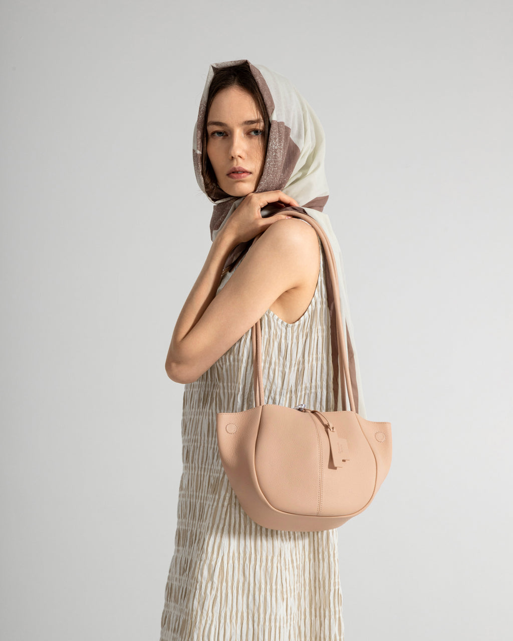 Small Pot Pebble Bucket