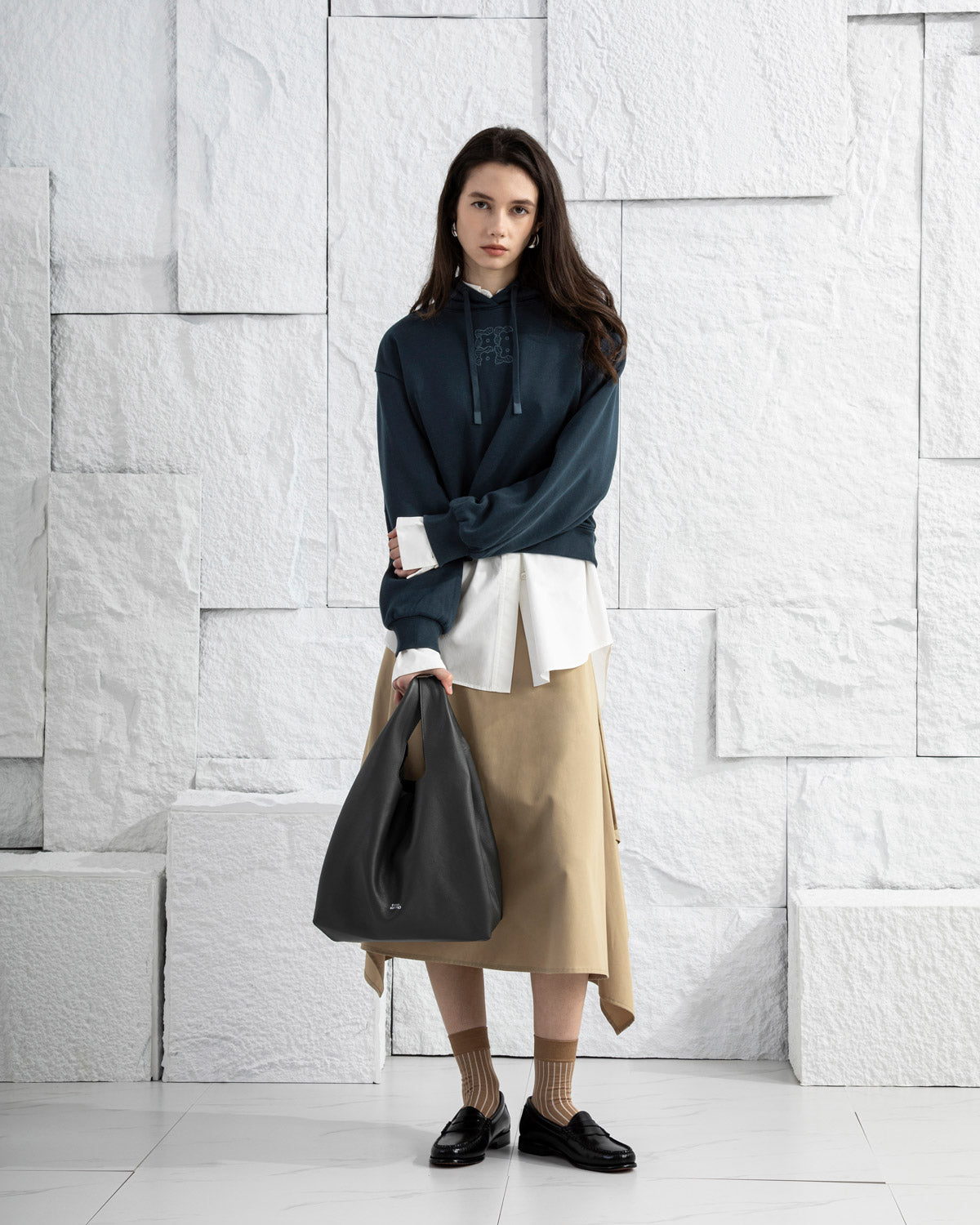 MEDIUM MARKET SHOPPER