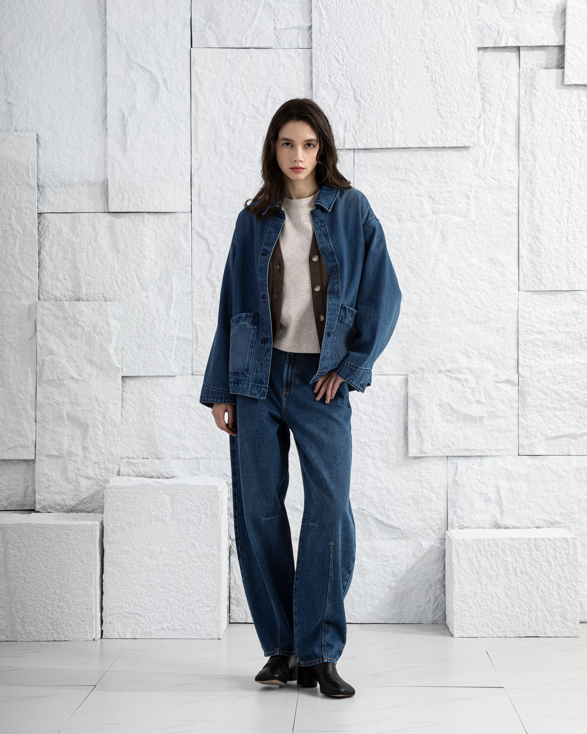 Structured Barrel Jeans