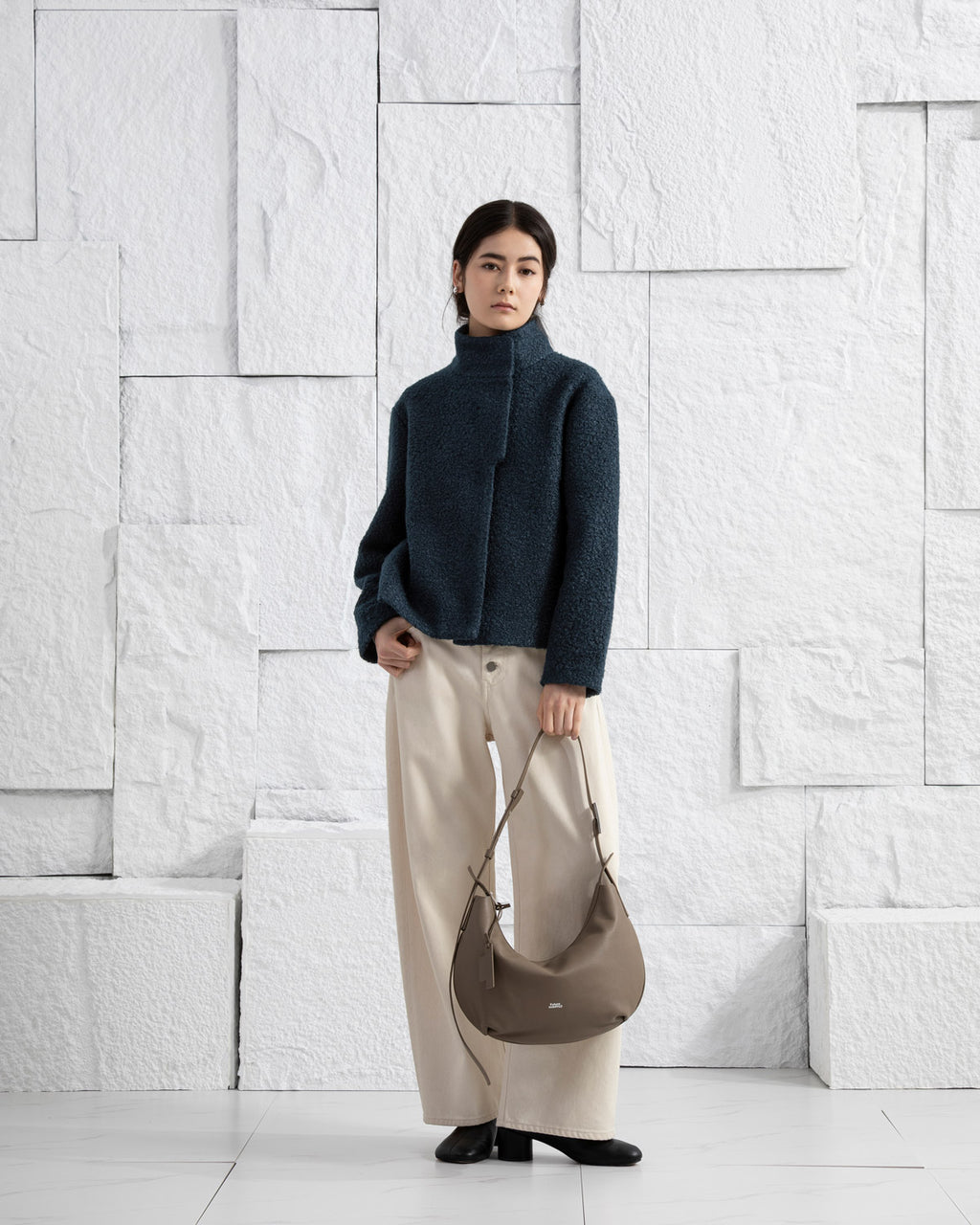 Medium Dumpling Crossbody